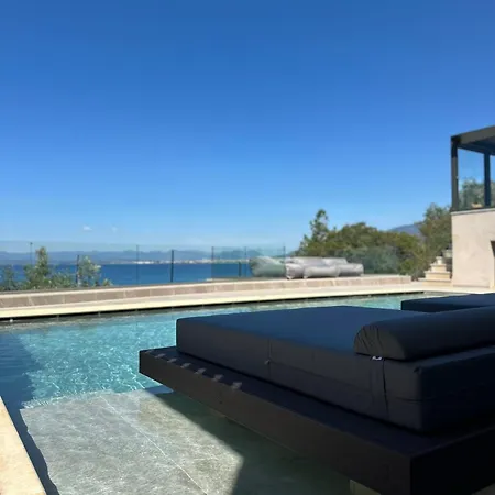 Messinian View Aparthotel