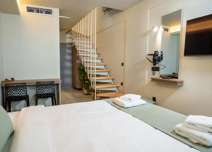 Messinian View Aparthotel *