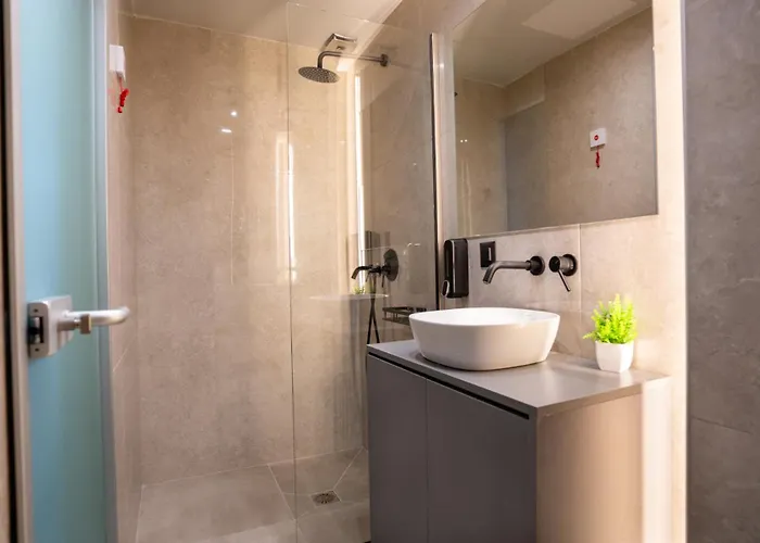 Messinian View 칼라마타